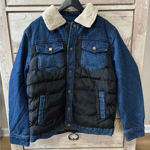 Brand new, never worn!
Men's Denim and Black Puffer Jacket w/Sherpa Collar
 T 23